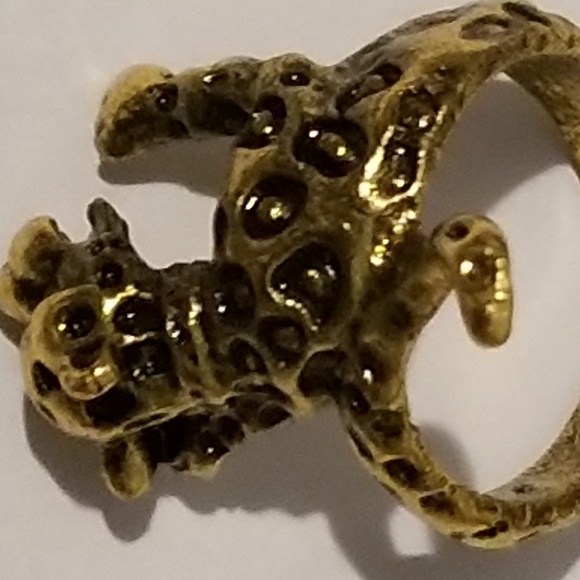 Leopard Custom Ring - Picture 3 of 4